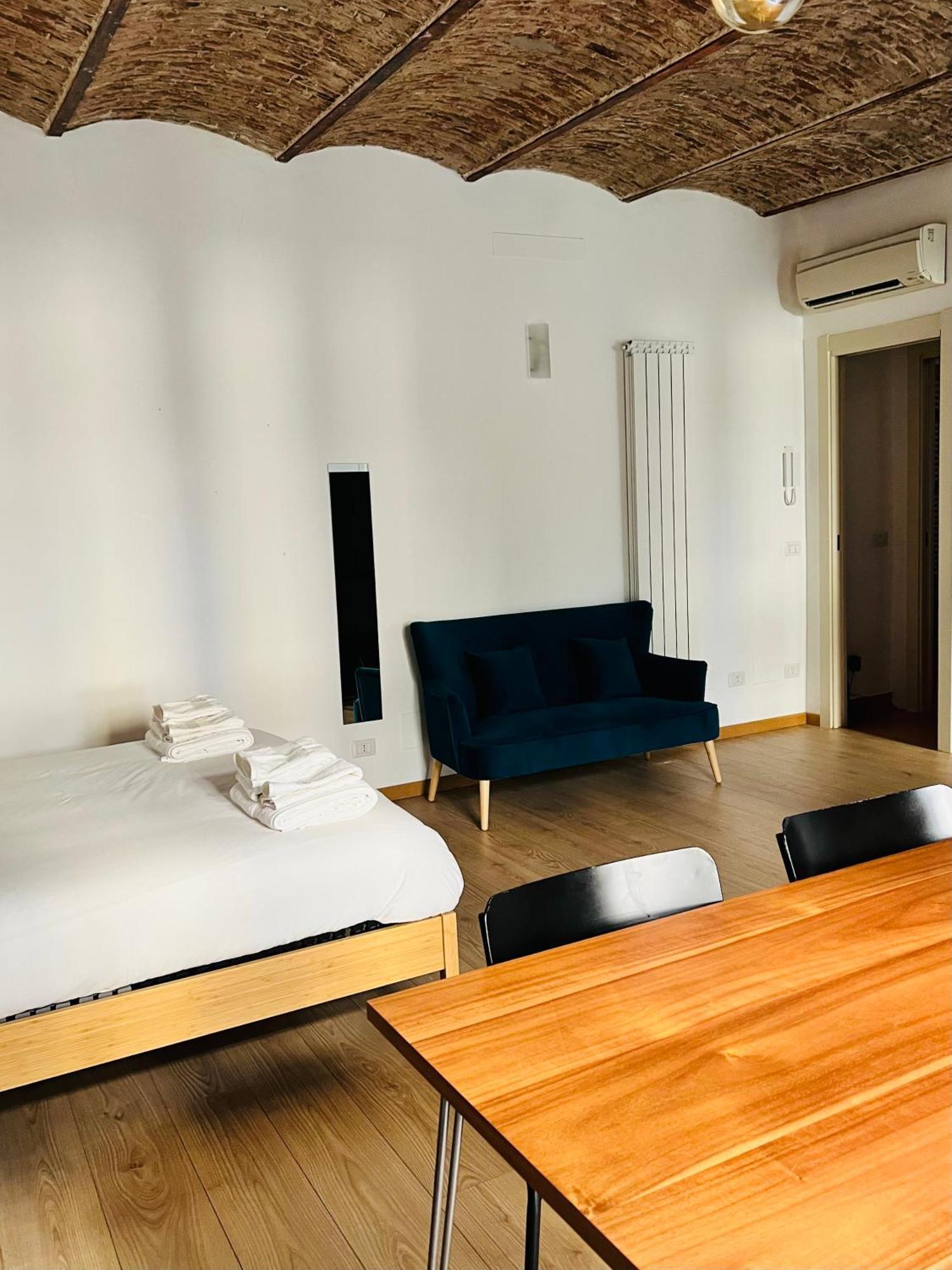 Cozy Studio Navigli Мілан Екстер'єр фото